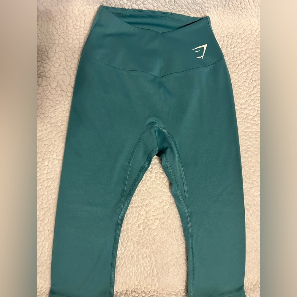 NWT Gymshark Capri Leggings- teal - Picture 2 of 8